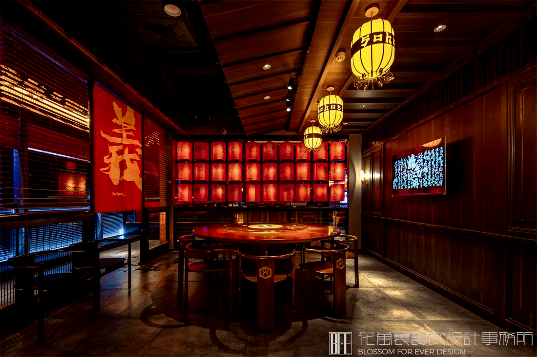 【燒蠔幫】燒烤店餐飲空間設(shè)計案例 4