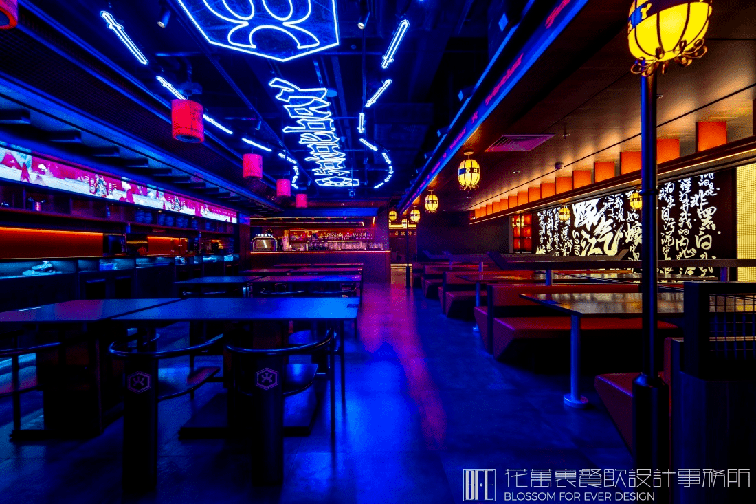 【燒蠔幫】燒烤店餐飲空間設(shè)計案例 8