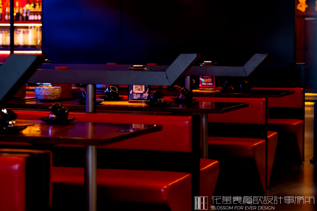 【燒蠔幫】燒烤店餐飲空間設(shè)計案例 20