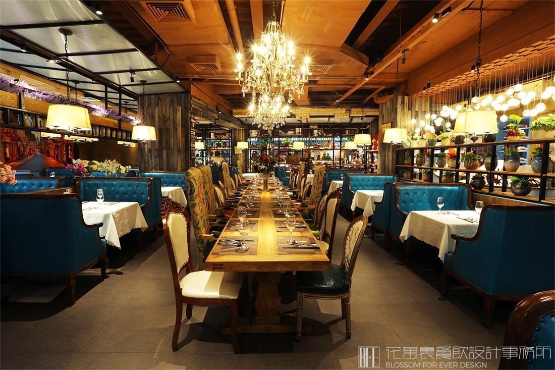 【領(lǐng)鮮】自助餐餐飲空間設(shè)計案例圖片 7