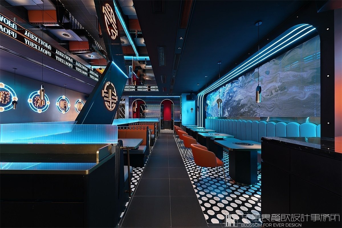 【粵小釜】火鍋店餐飲全案策劃設計案例圖片 32